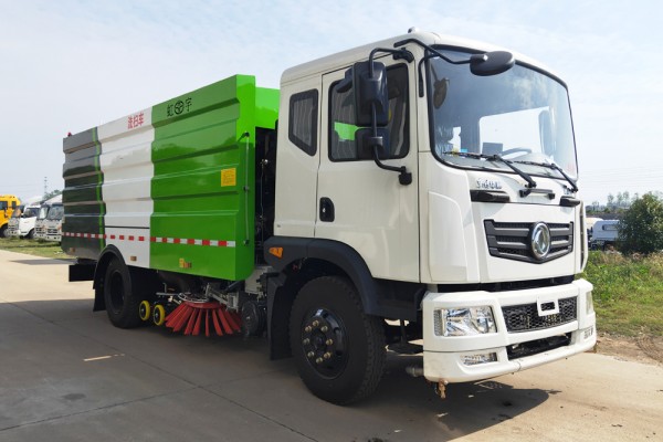 東風華神洗掃車（天燃氣）