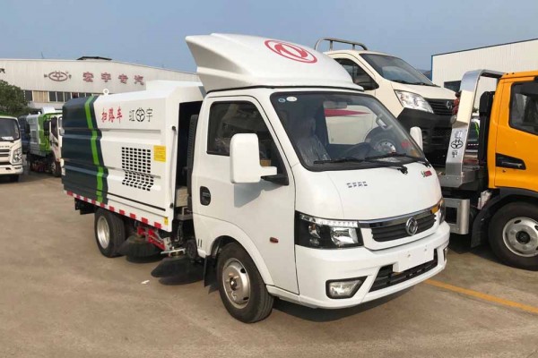 東風途逸藍牌掃路車（柴油）